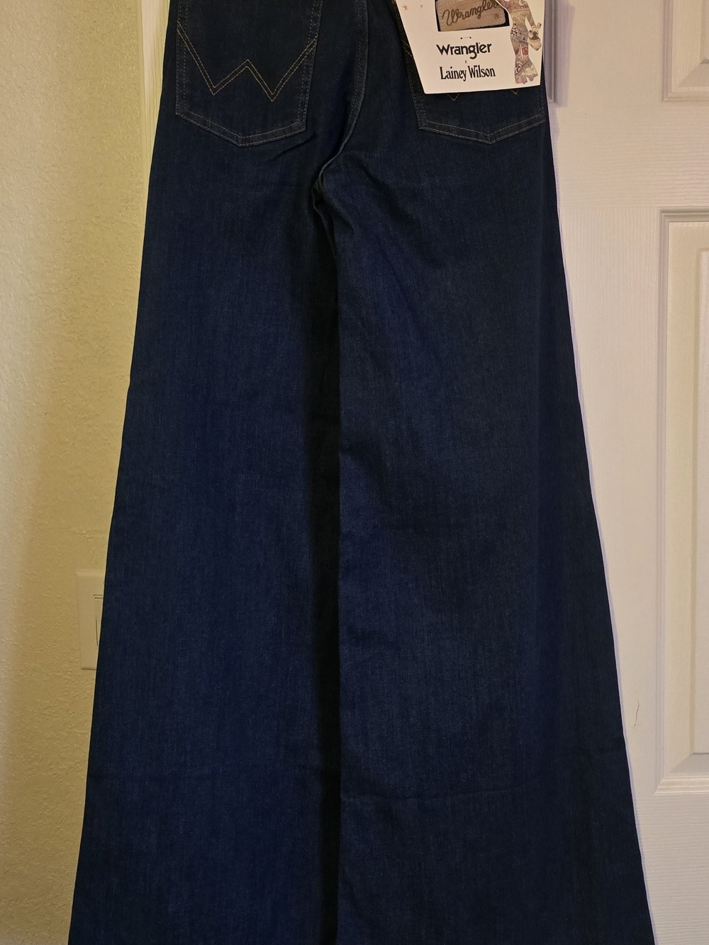 Wrangler x Lainey Wilson Cheeky Wide Leg Jeans Blue Waist 26